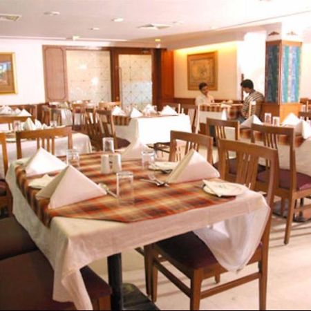 Hotel Chariot Chennai Exterior foto